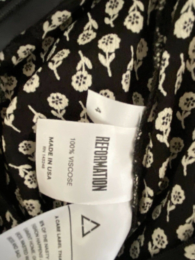 Reformation Holly Floral Cut Out Romper Size 4 Front Tie Black Short Sleeve - Picture 6 of 6